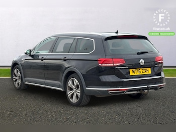 Used Volkswagen Passat 2016 for sale - 77687099: Photo