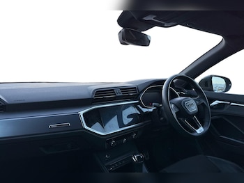 Used Audi Q3 2020 for sale - 77220057: Photo