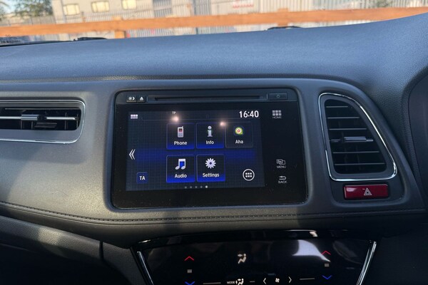 Used Honda HR-V 2018 for sale - 75655385: Photo 6