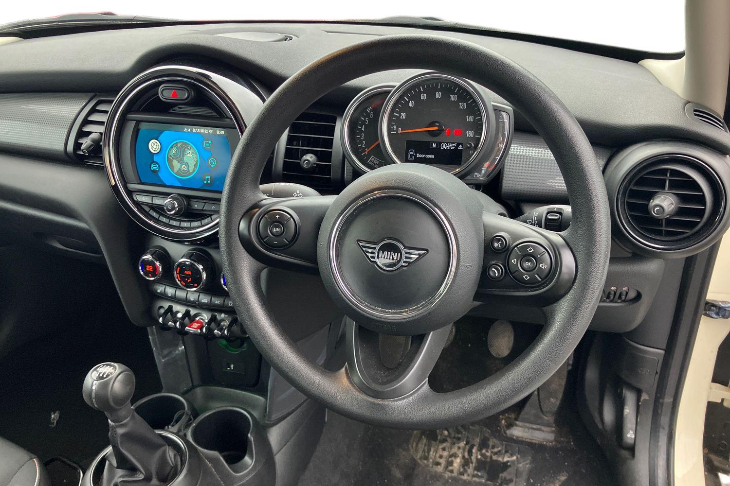 Used MINI Hatch 2020 for sale - 76416807: Photo 3