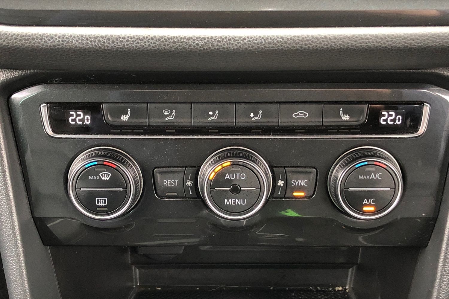 Used Volkswagen Tiguan 2018 for sale - 77872725: Photo 12