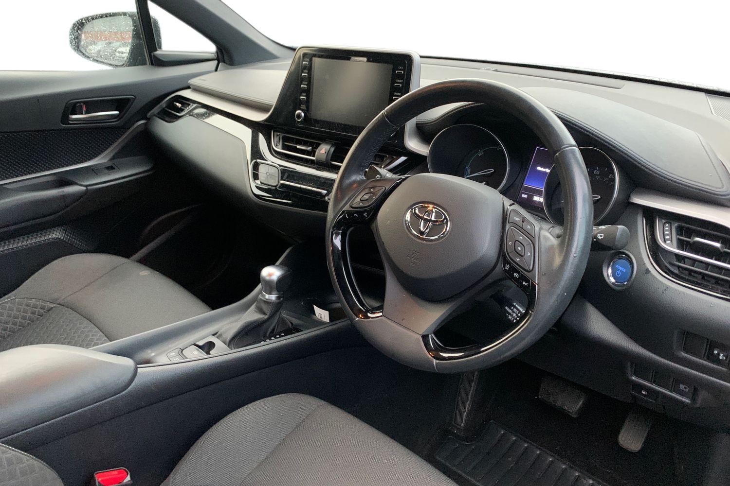Used Toyota C-HR 2021 for sale - 76929275: Photo 3
