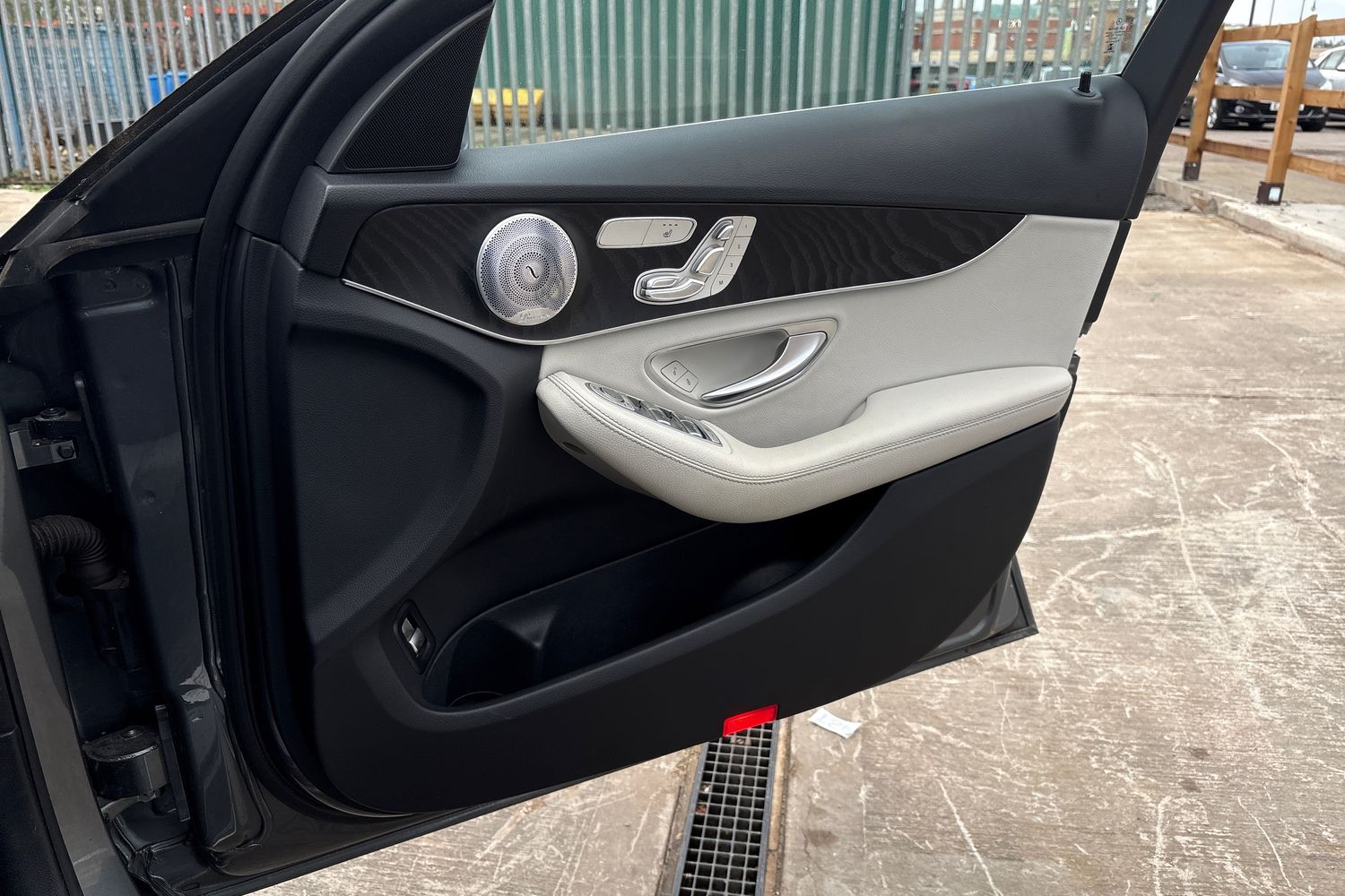 Used Mercedes-Benz C Class 2016 for sale - 77051519: Photo 15