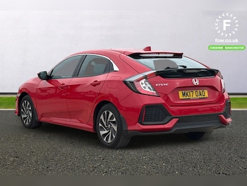 Used Honda Civic 2017 for sale - 76280842: Photo 2