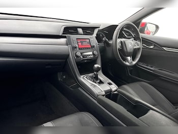 Used Honda Civic 2017 for sale - 76280842: Photo 4