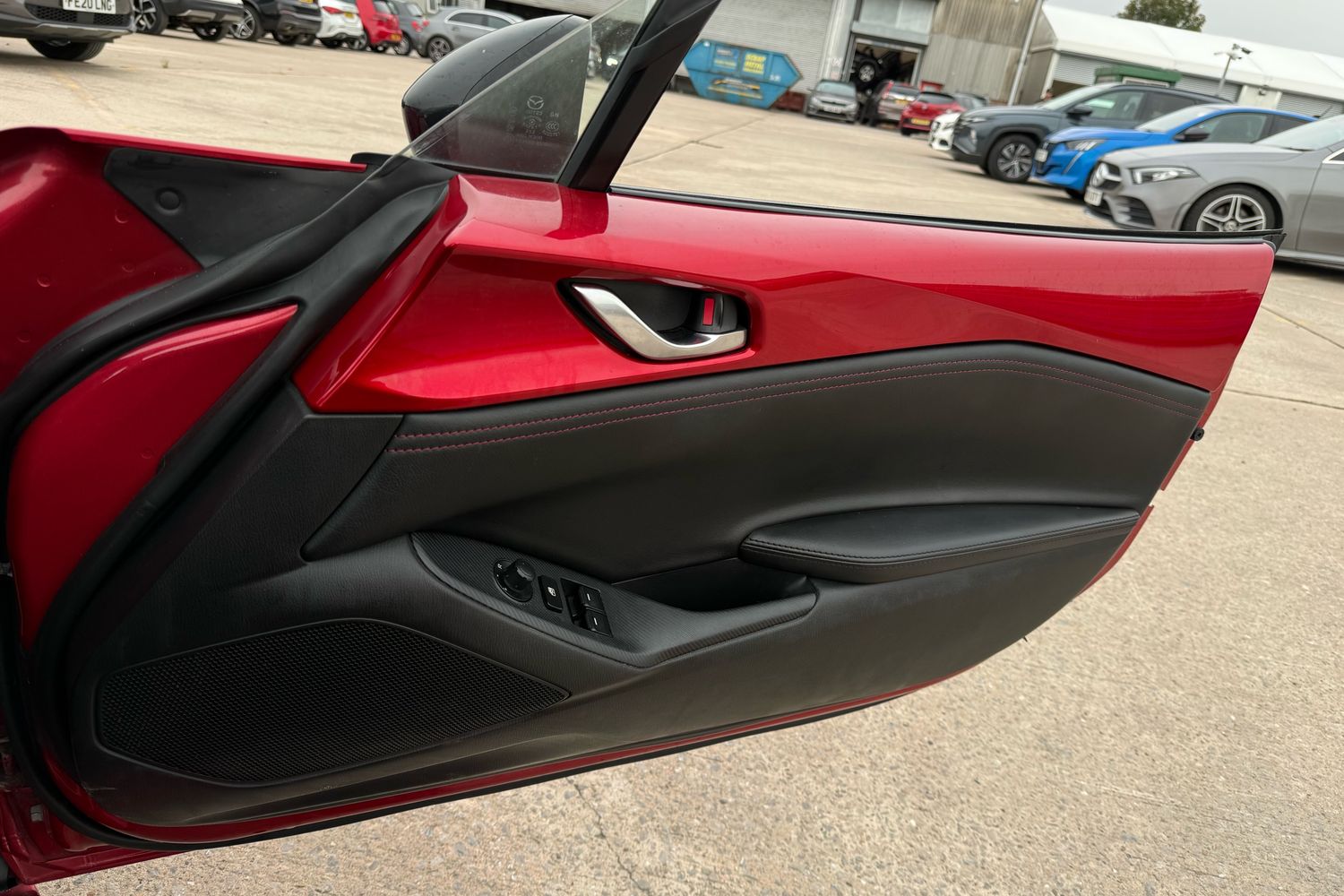 Used Mazda MX-5 2018 for sale - 76164761: Photo 12