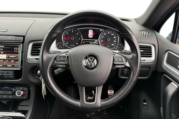 Used Volkswagen Touareg 2018 for sale - 76264167: Photo 5