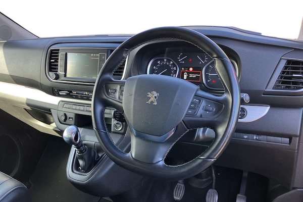 Used Peugeot Traveller 2018 for sale - 76264126: Photo 3