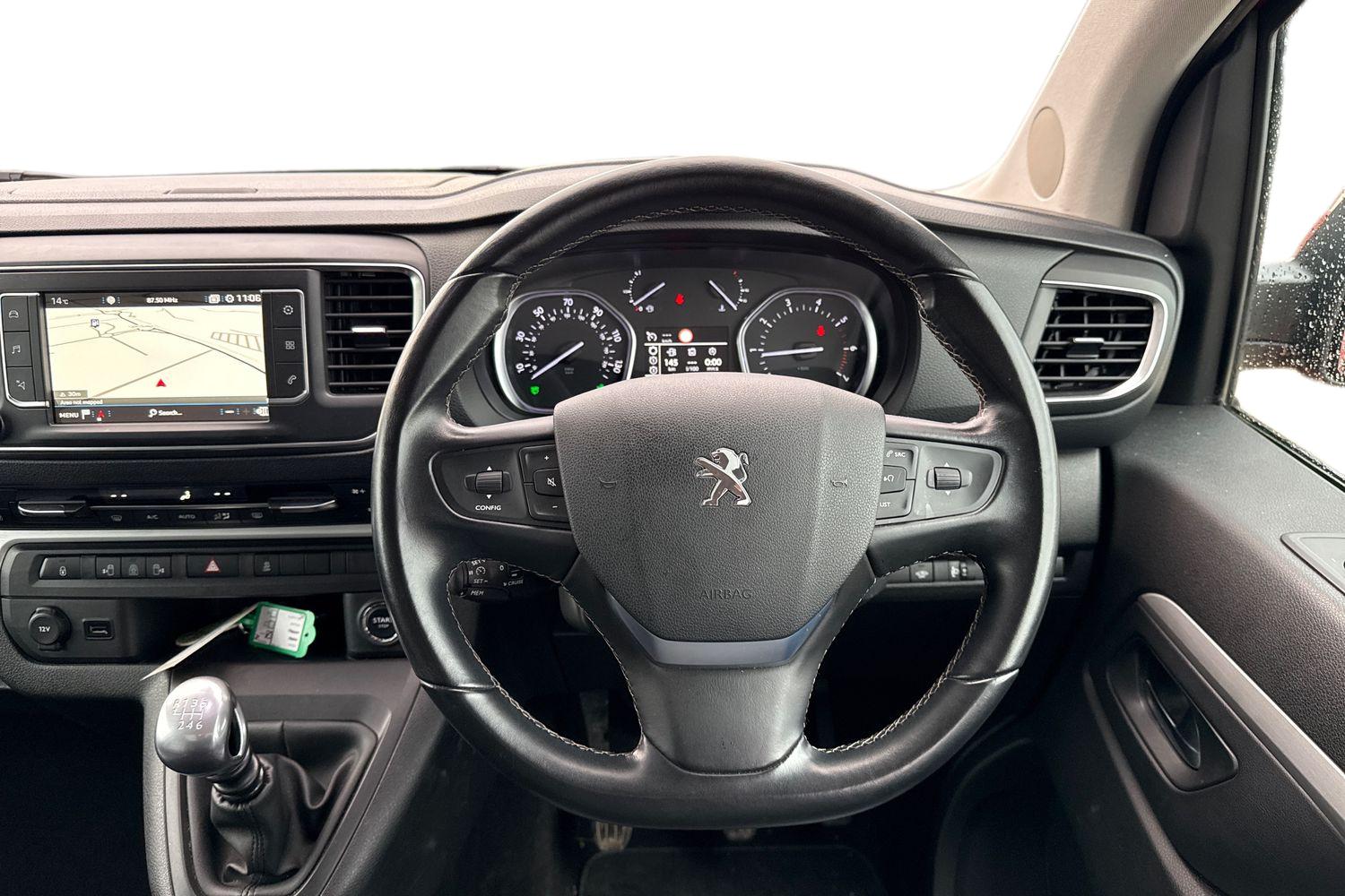 Used Peugeot Traveller 2018 for sale - 76264126: Photo 5