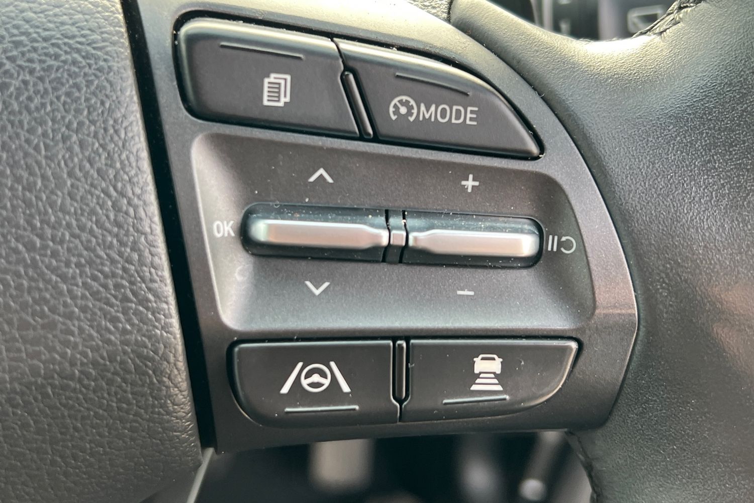 Used Hyundai KONA 2022 for sale - 77862841: Photo 12