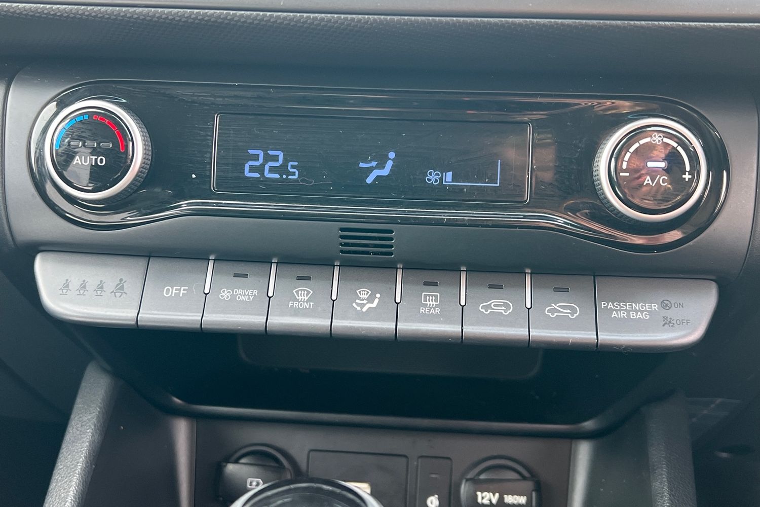 Used Hyundai KONA 2022 for sale - 77862841: Photo 9