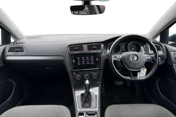 Used Volkswagen Golf 2017 for sale - 75582375: Photo 3
