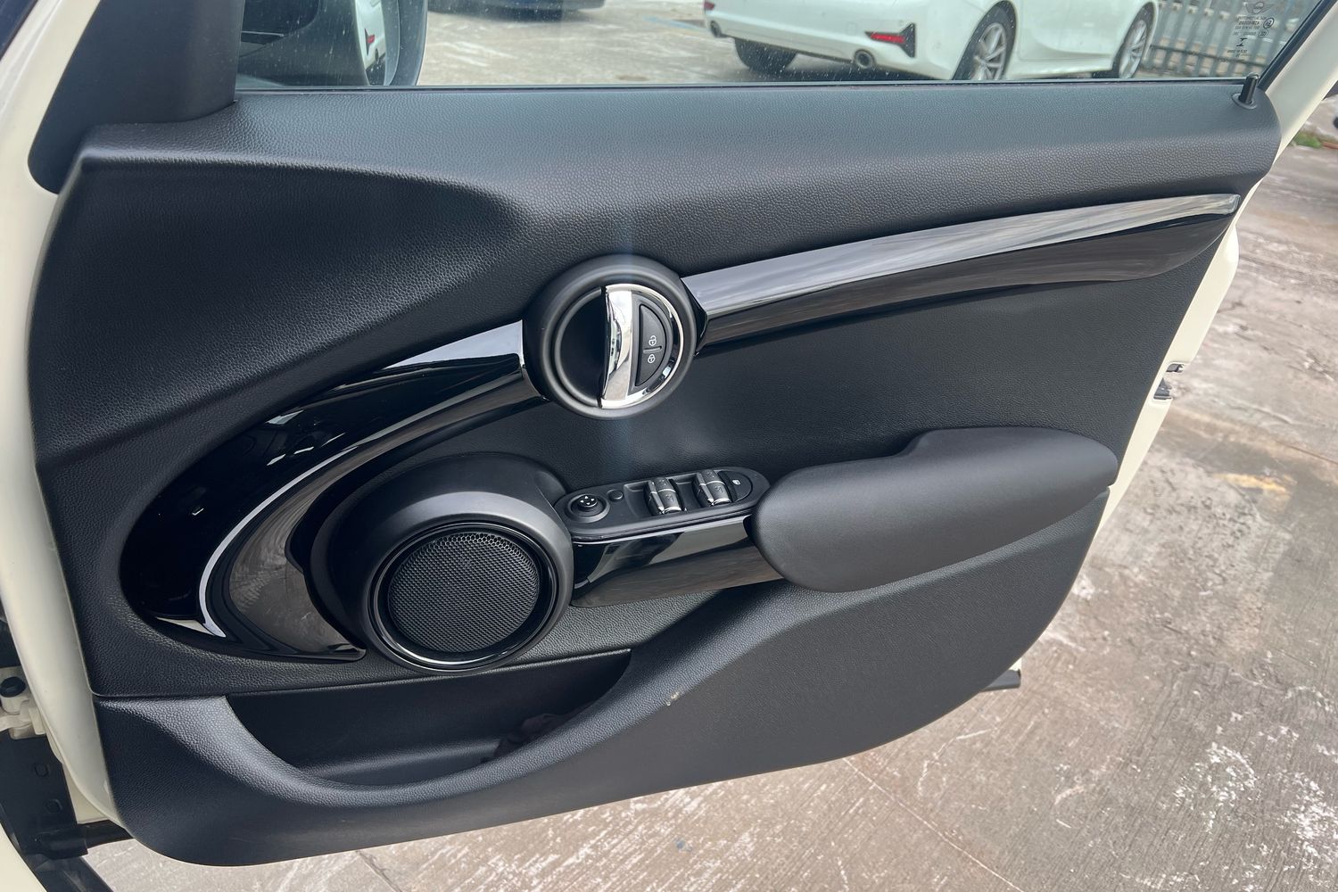 Used MINI Hatch 2020 for sale - 75925061: Photo 12