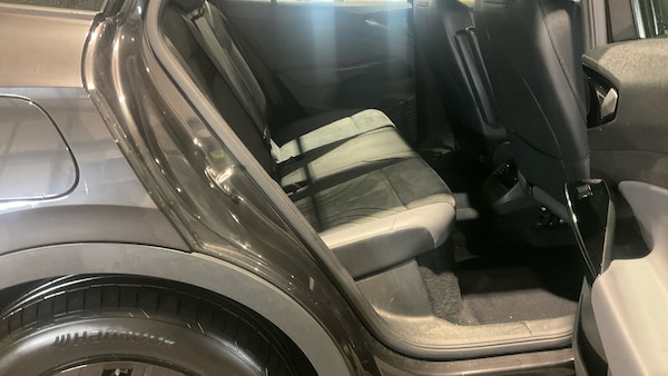 Used Volkswagen ID.4 2022 for sale - 76300138: Photo 4