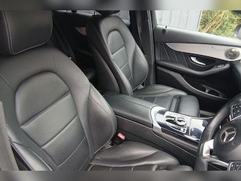 Used Mercedes-Benz GLC 2018 for sale - 75913001: Photo