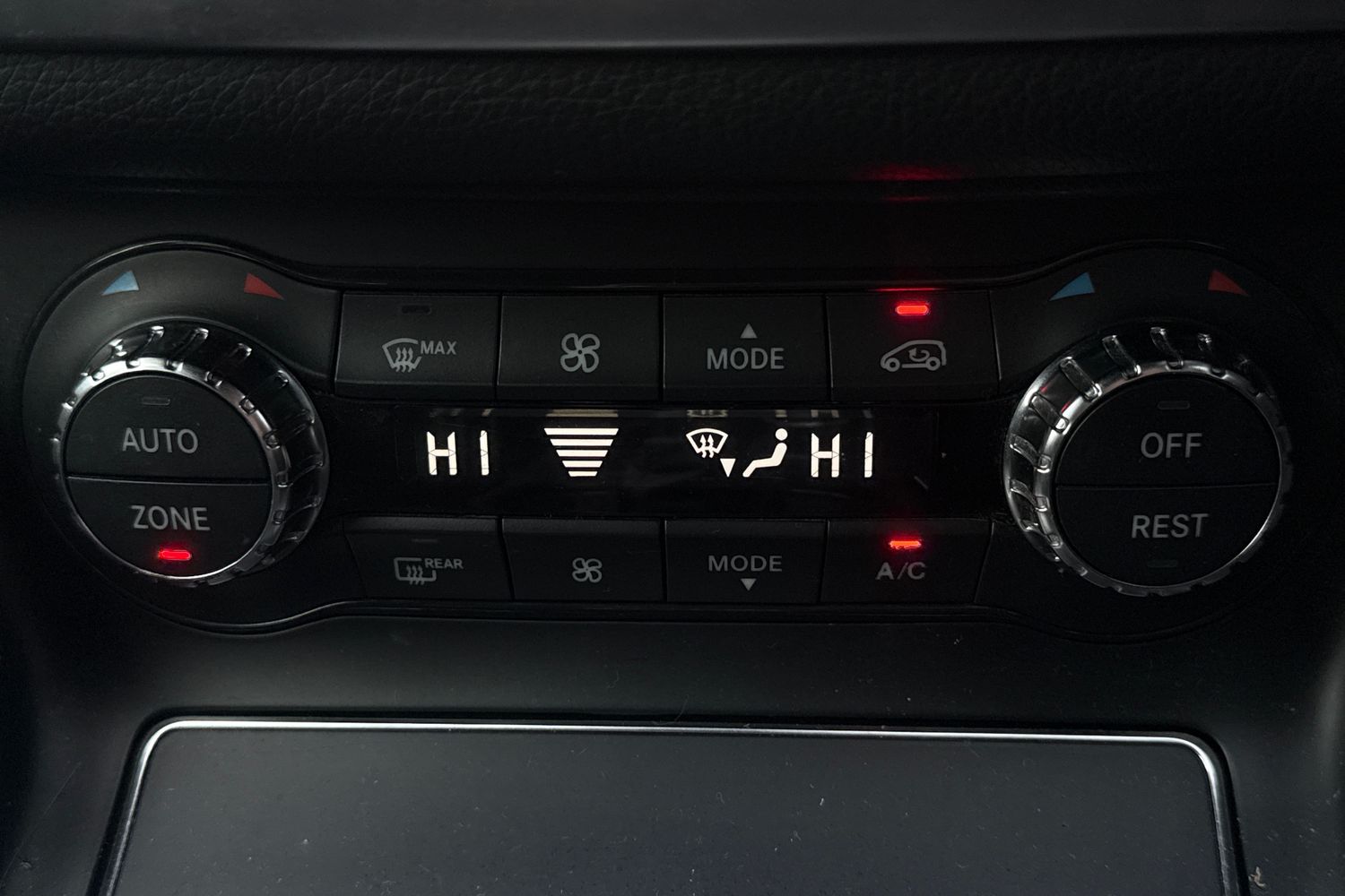 Used Mercedes-Benz GLA 2017 for sale - 76972832: Photo 11