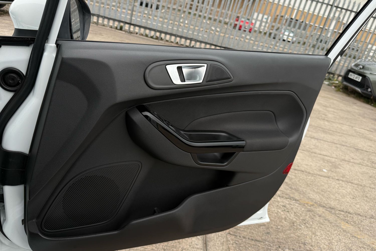 Used Ford Fiesta 2015 for sale - 75824774: Photo 12