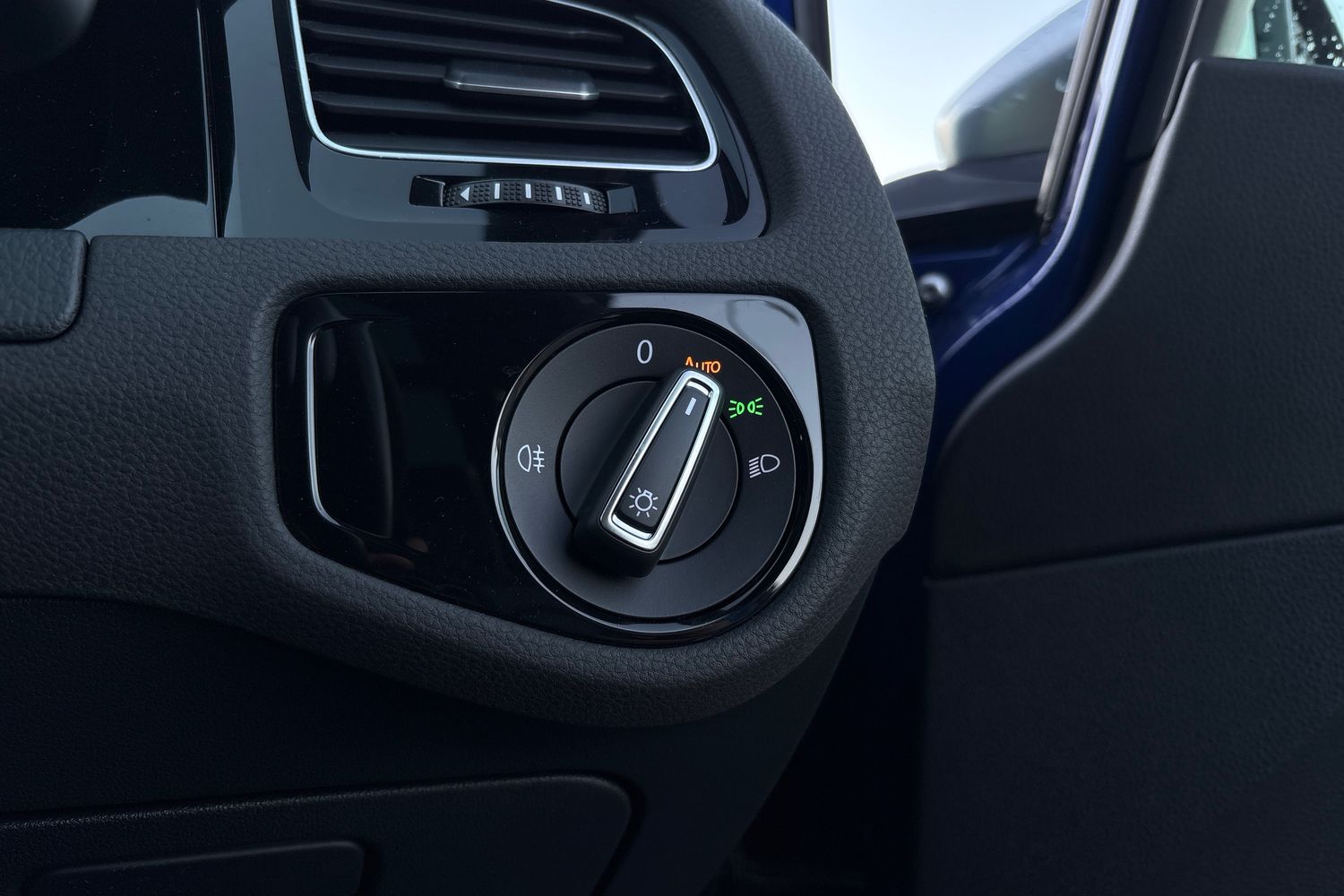 Used Volkswagen Golf 2015 for sale - 76972858: Photo 12