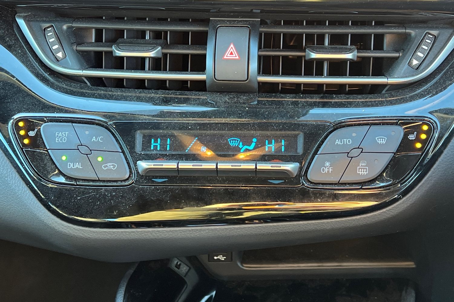 Used Toyota C-HR 2020 for sale - 76711843: Photo 10