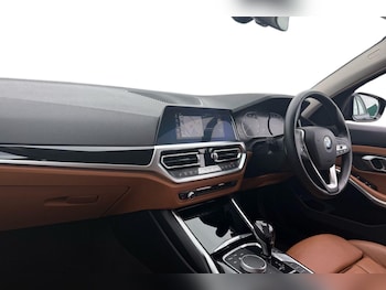 Used BMW 3 Series 2021 for sale - 75468553: Photo