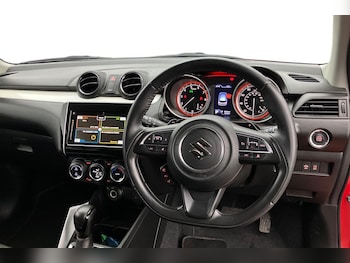 Used Suzuki Swift 2018 for sale - 76649322: Photo