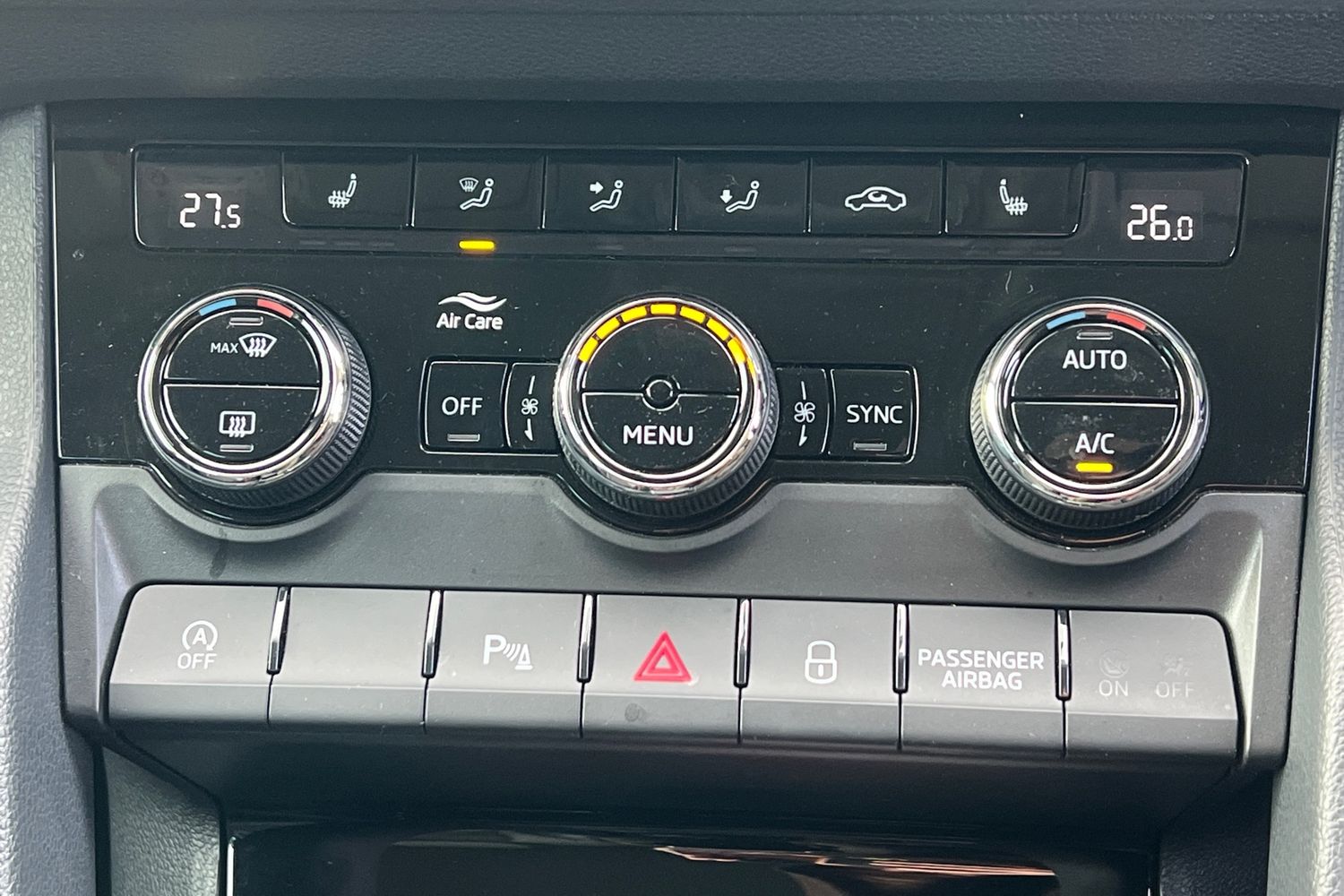 Used Skoda Karoq 2018 for sale - 76685660: Photo 11