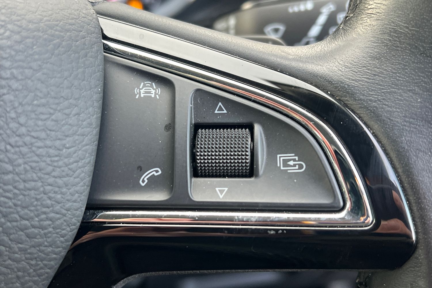 Used Skoda Karoq 2018 for sale - 76685660: Photo 14