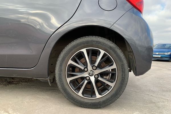 Used Toyota Yaris 2018 for sale - 75804383: Photo 14