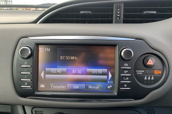 Used Toyota Yaris 2018 for sale - 75804383: Photo 5