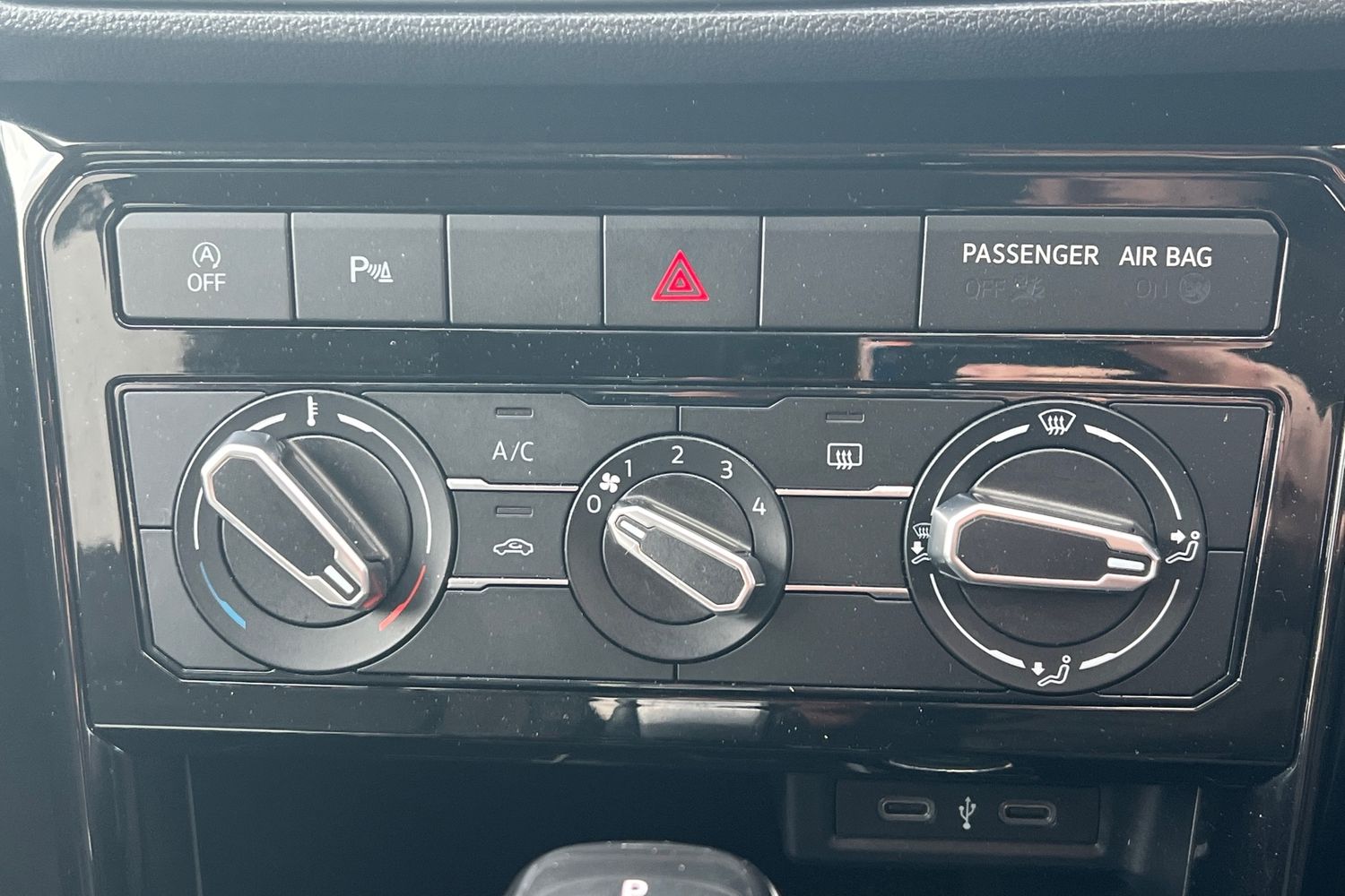 Used Volkswagen T-Cross 2022 for sale - 77546350: Photo 10