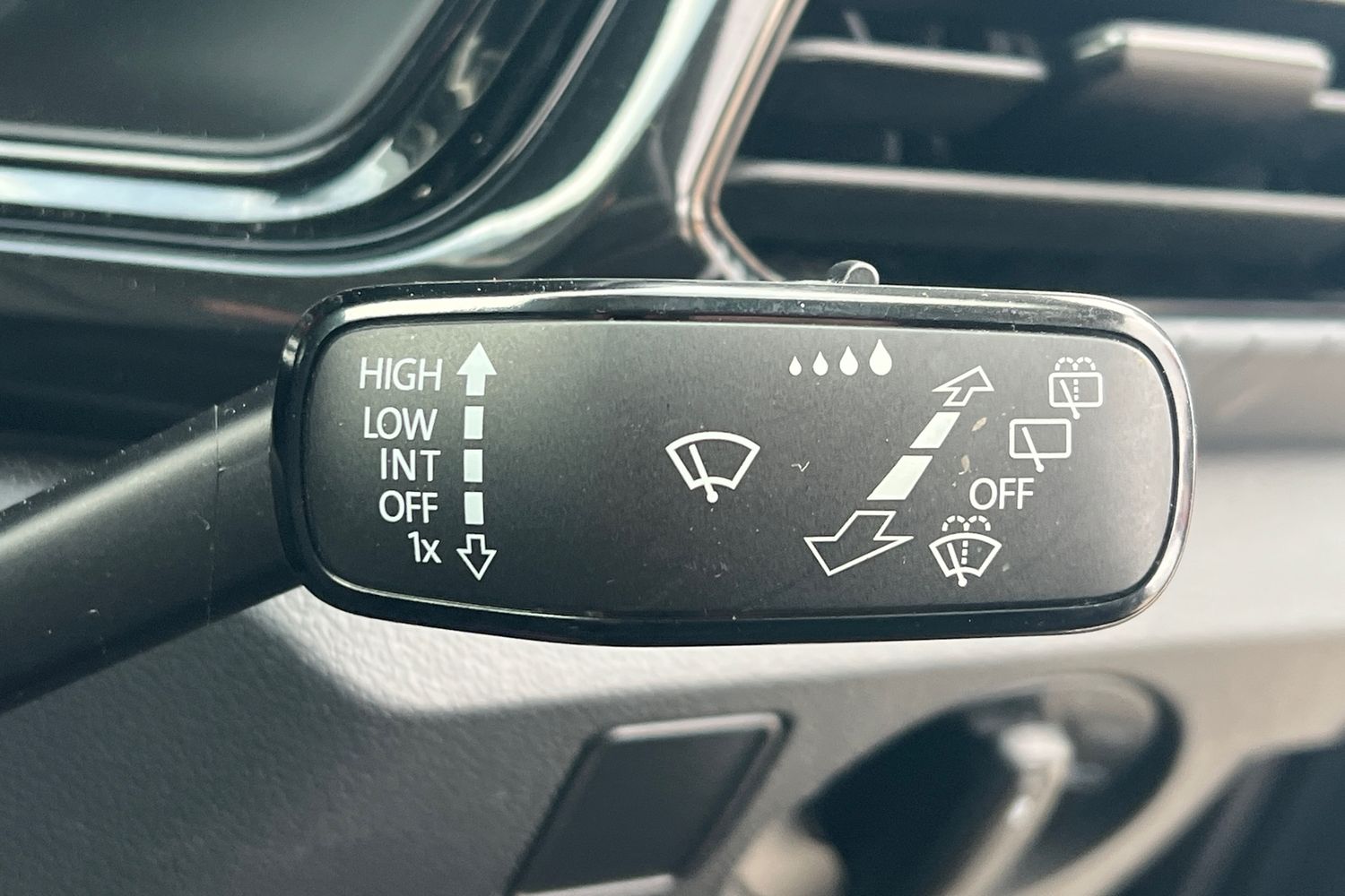 Used Volkswagen T-Cross 2022 for sale - 77546350: Photo 14