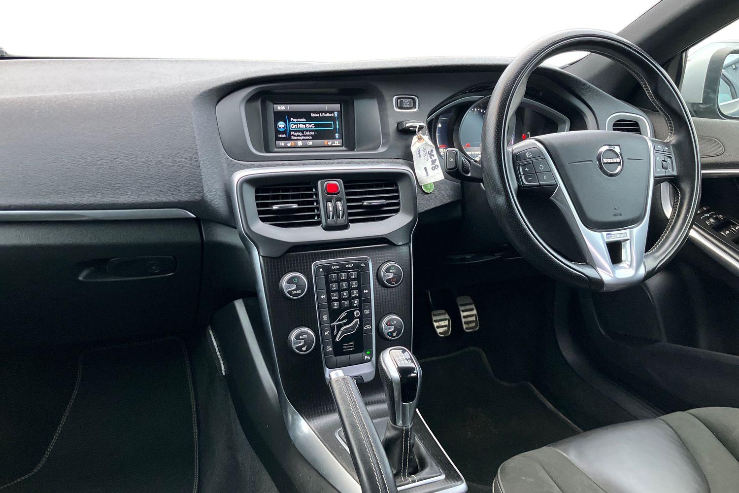 Used Volvo V40 2019 for sale - 77546576: Photo 4