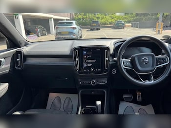 Used Volvo XC40 2020 for sale - 78871609: Photo