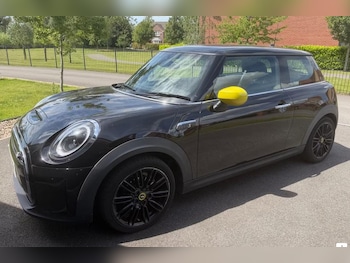 Used MINI Hatch 2021 for sale - 79342046: Photo
