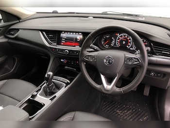 Used Vauxhall Insignia 2017 for sale - 76411534: Photo