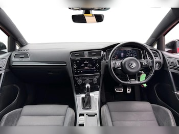 Used Volkswagen Golf 2017 for sale - 75329570: Photo
