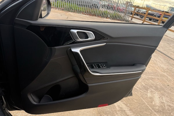 Used Kia Ceed 2023 for sale - 75574763: Photo 12