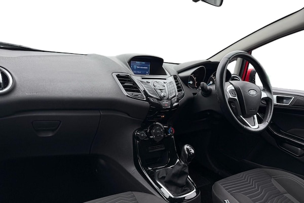 Used Ford Fiesta 2016 for sale - 75632233: Photo 4