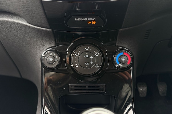Used Ford Fiesta 2016 for sale - 75632233: Photo 8