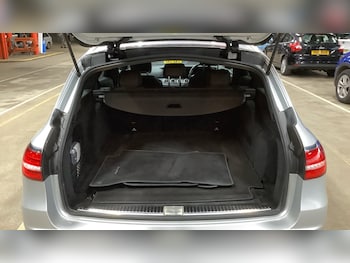 Used Mercedes-Benz E Class 2021 for sale - 76718564: Photo