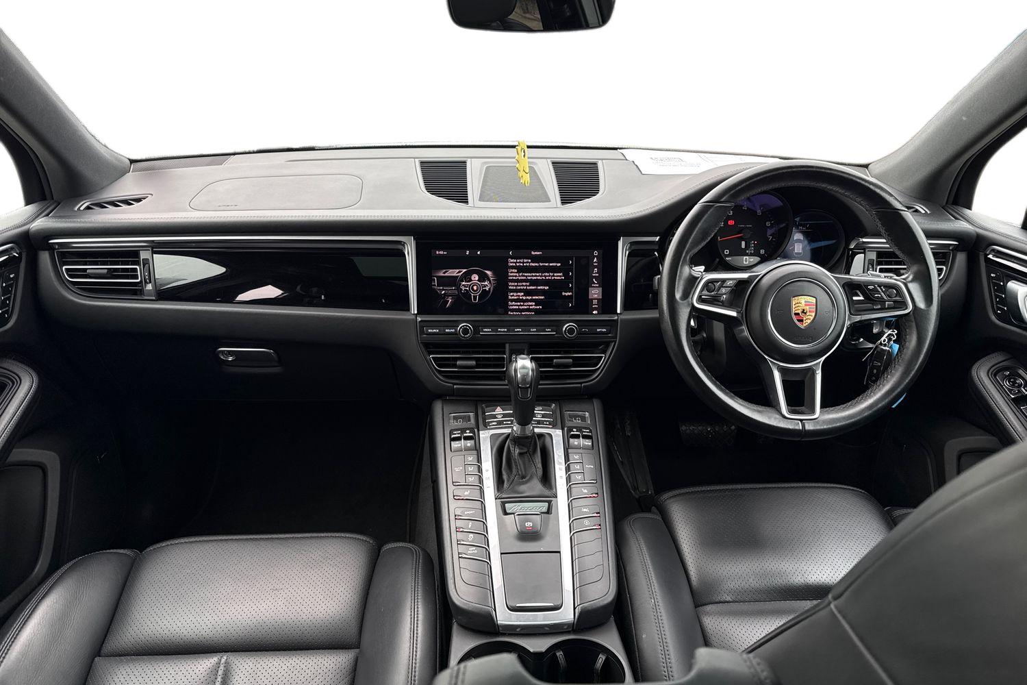 Used Porsche Macan 2018 for sale - 76128344: Photo 3