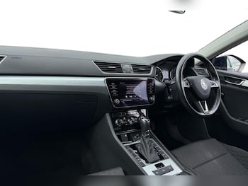 Used Skoda Superb 2020 for sale - 75468528: Photo