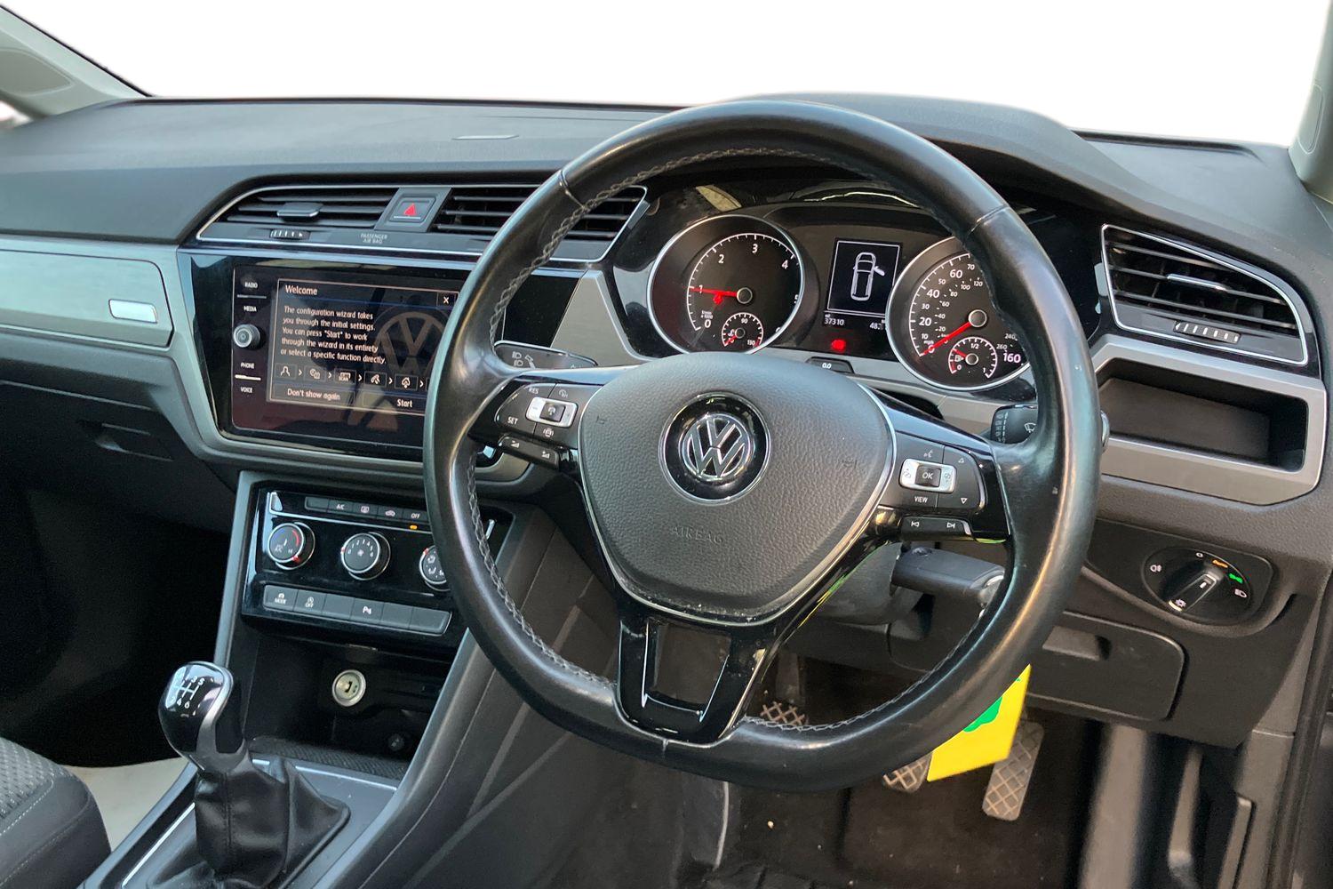 Used Volkswagen Touran 2020 for sale - 76972795: Photo 3