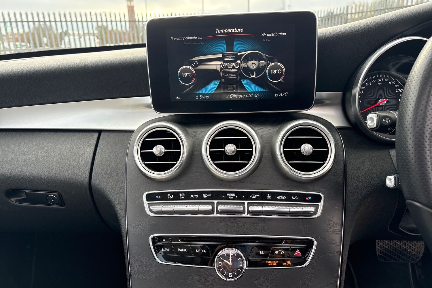 Used Mercedes-Benz C Class 2016 for sale - 77527680: Photo 17