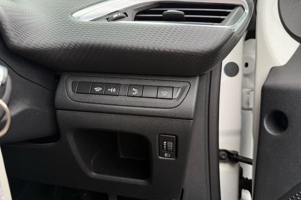 Used Peugeot 2008 2019 for sale - 75418290: Photo 11