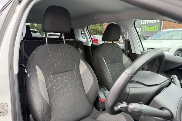 Used Peugeot 2008 2019 for sale - 75418290: Photo 13