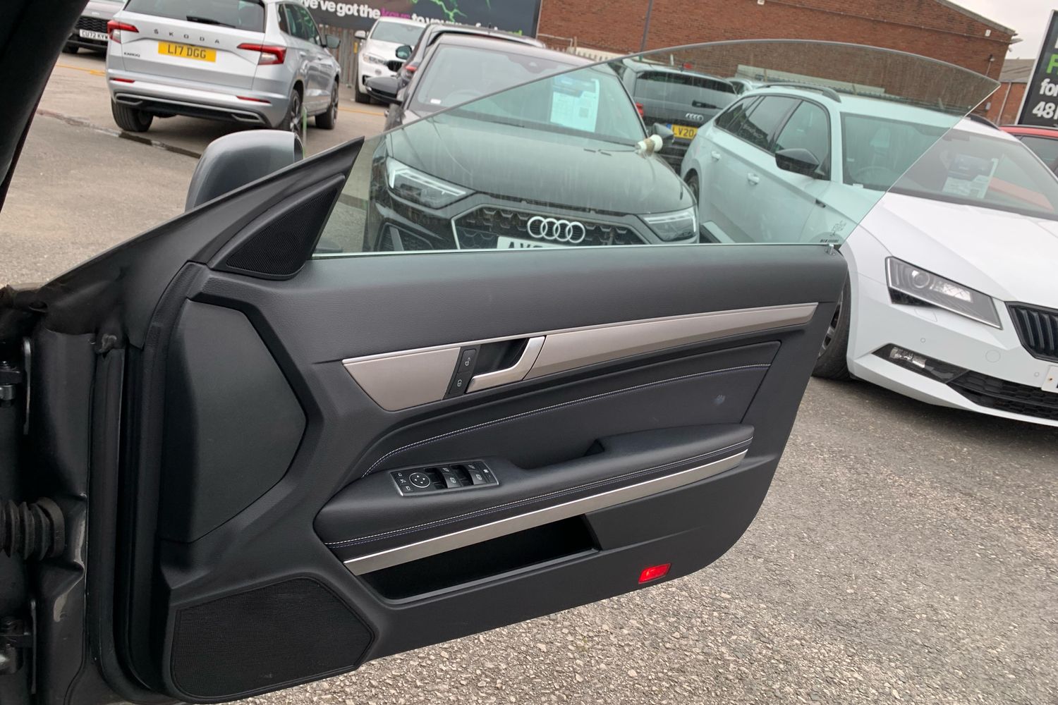 Used Mercedes-Benz E Class 2016 for sale - 76649313: Photo 10