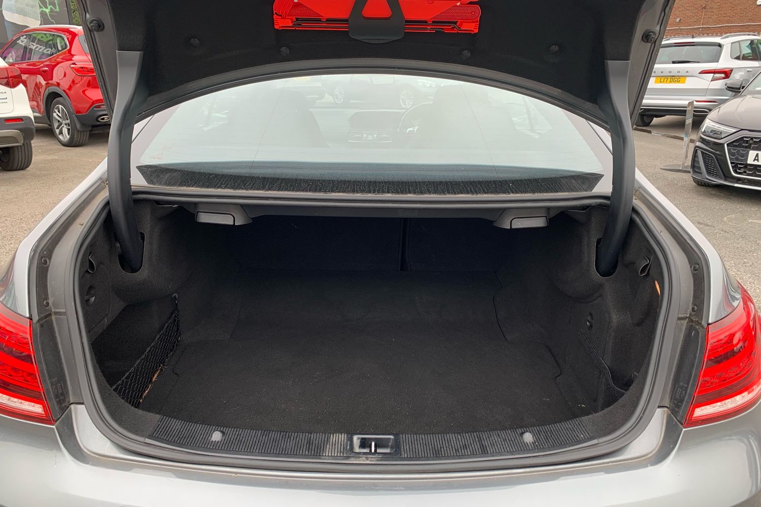 Used Mercedes-Benz E Class 2016 for sale - 76649313: Photo 12