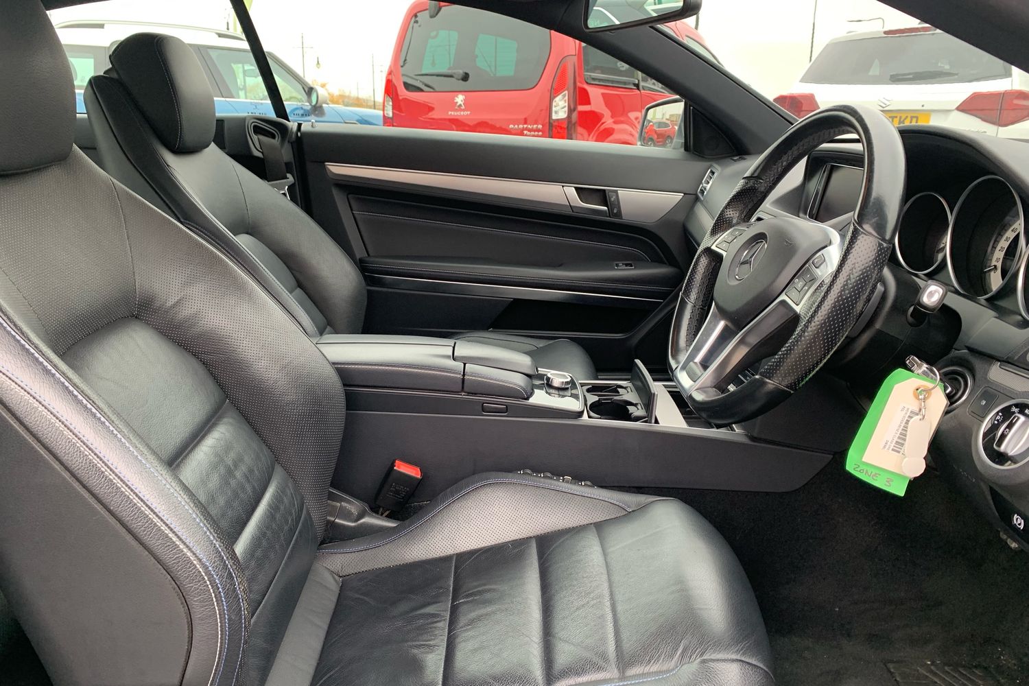 Used Mercedes-Benz E Class 2016 for sale - 76649313: Photo 9