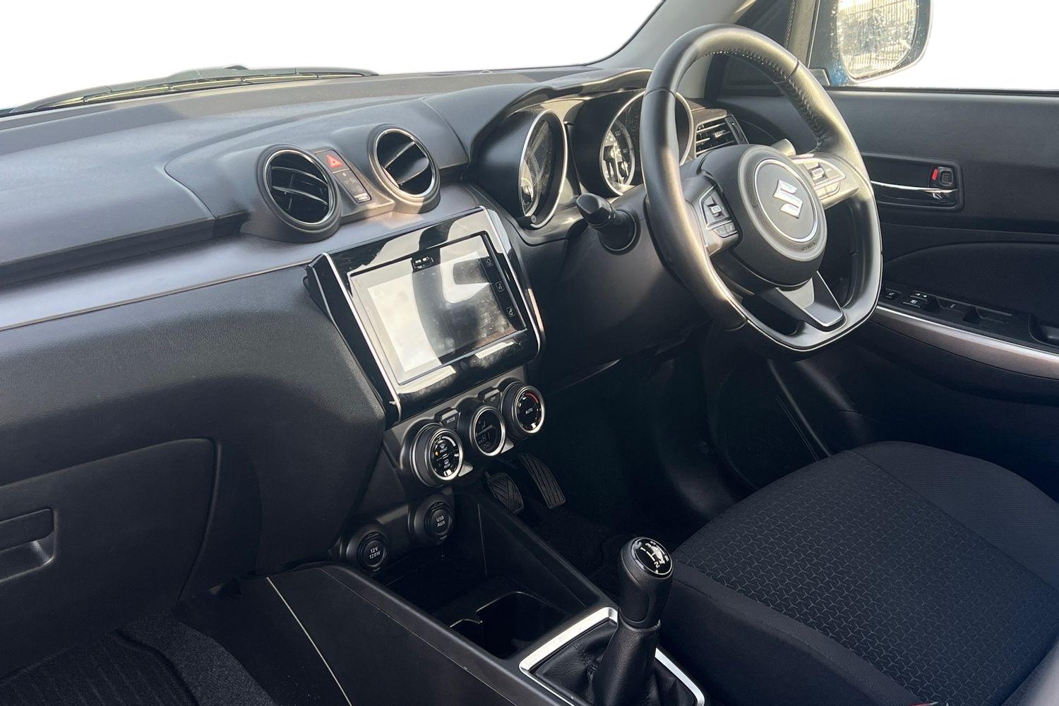 Used Suzuki Swift 2022 for sale - 76697608: Photo 4